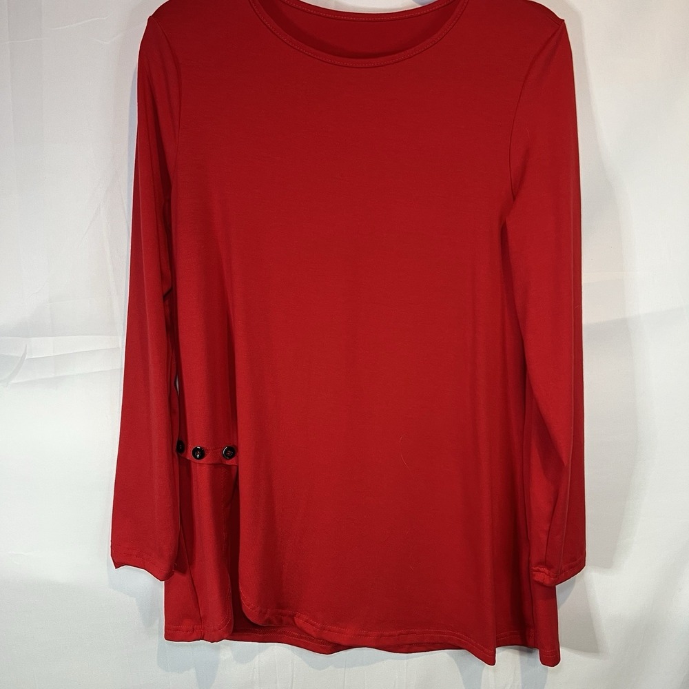 Emory Rose Red Shirt Black Button Side Ruched Solid Tee Size Medium Sleeve M‎